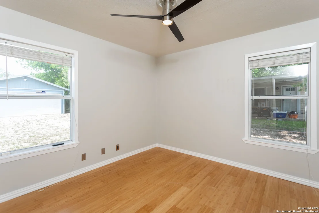 Photo of 229 Weathercock Lane