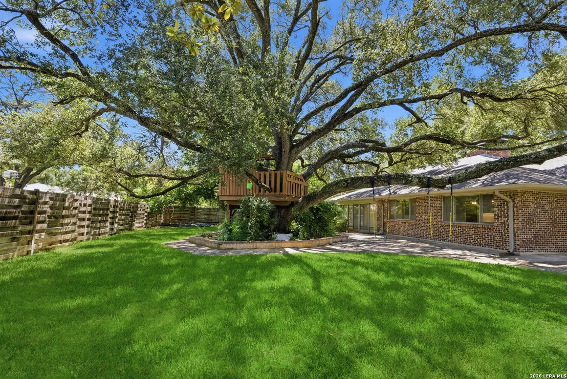Photo of 105 Cobblestone