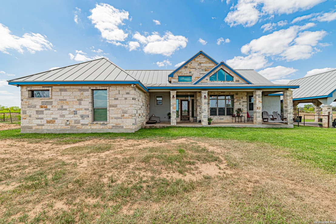 Photo of 946 County Road 361