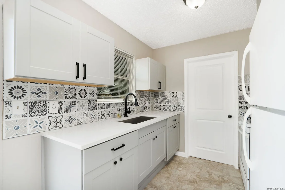 Photo of 462 HATFIELD ST