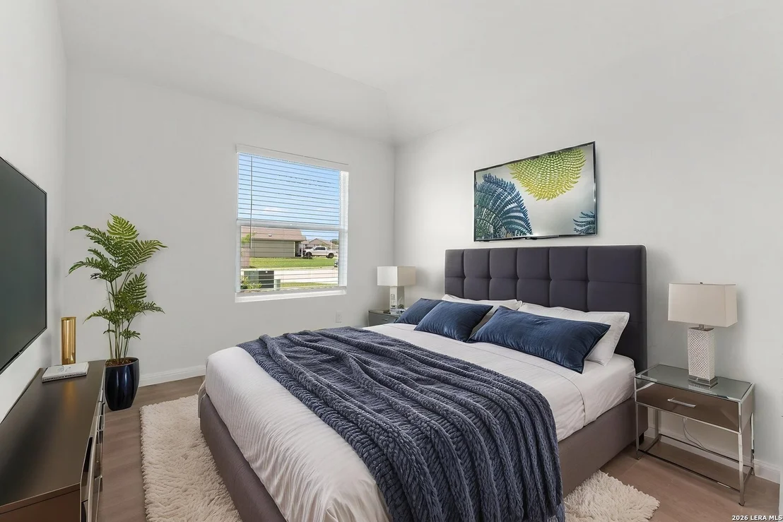Photo of 105 OLYMPIC CV