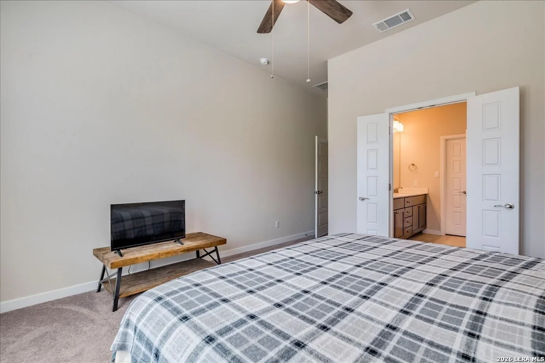 Photo of 712 Coyote Creek