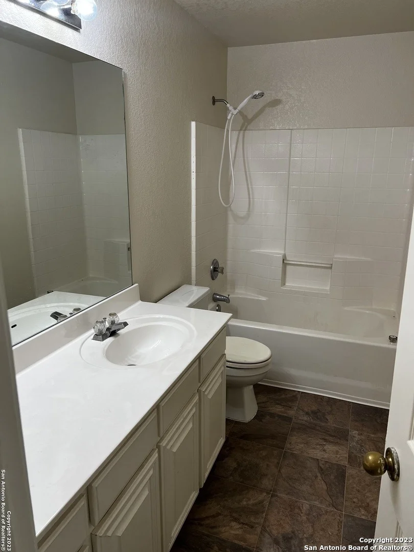 Photo of 12610 Point Sound
