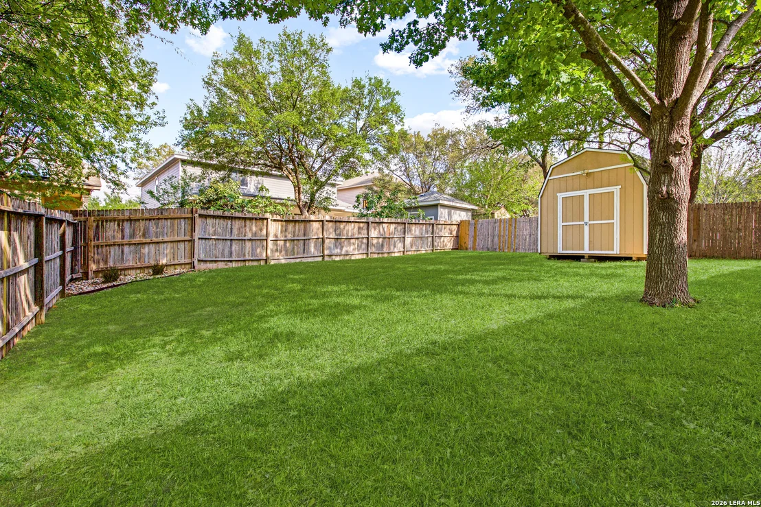 Photo of 17230 Darien Wing