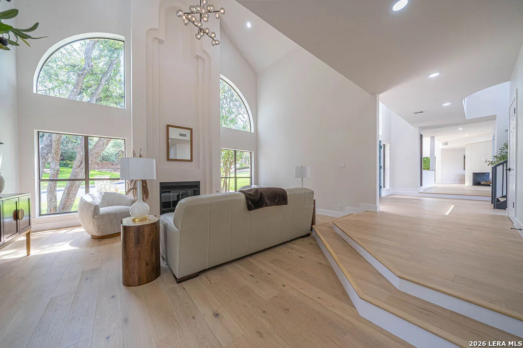 Photo of 206 Bluff Hollow