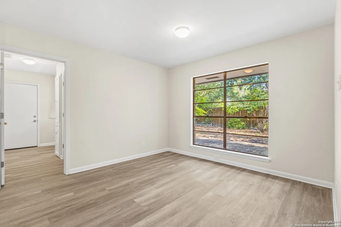 Photo of 6041 Trone Trail