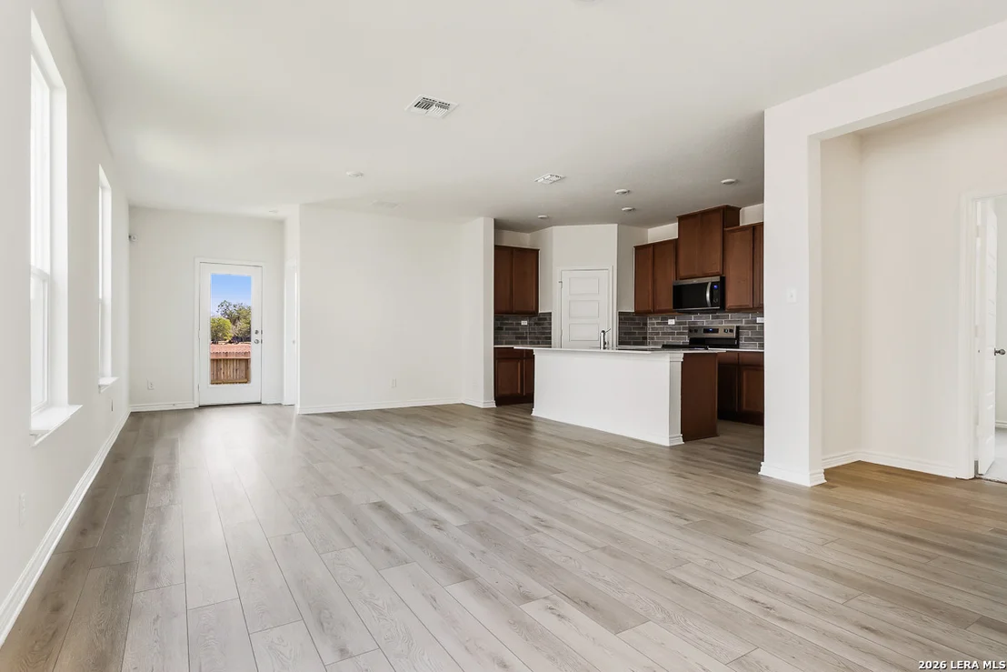Photo of 4112 SUNFIELD DR