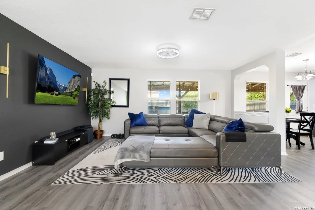 Photo of 105 Hawks Meadows