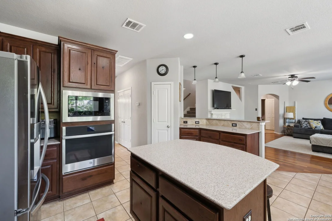 Photo of 1026 Tumbling Oaks