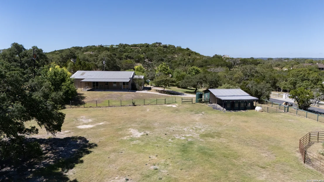 Photo of 103 Lariat Dr