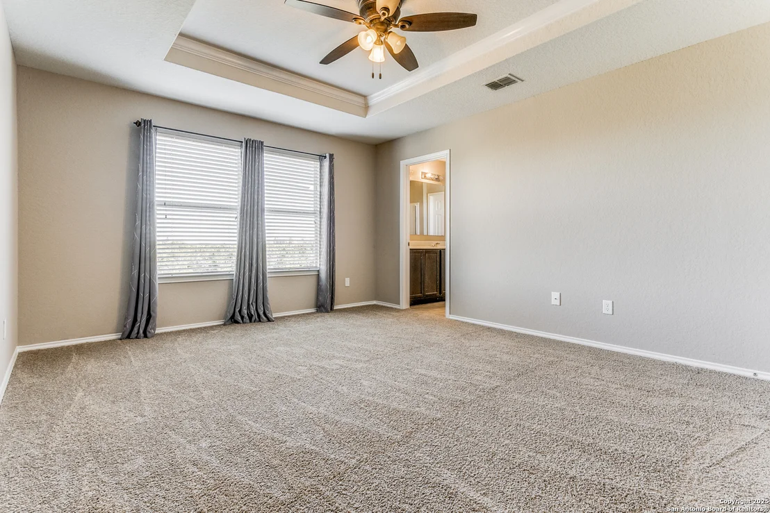 Photo of 24242 INVITATION OAK