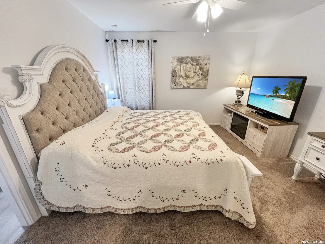 Photo of 1072 Shutter Way