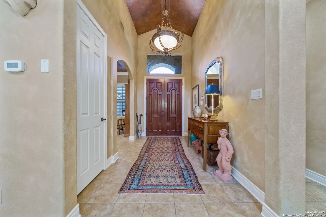 Photo of 24910 ESTANCIA CIR