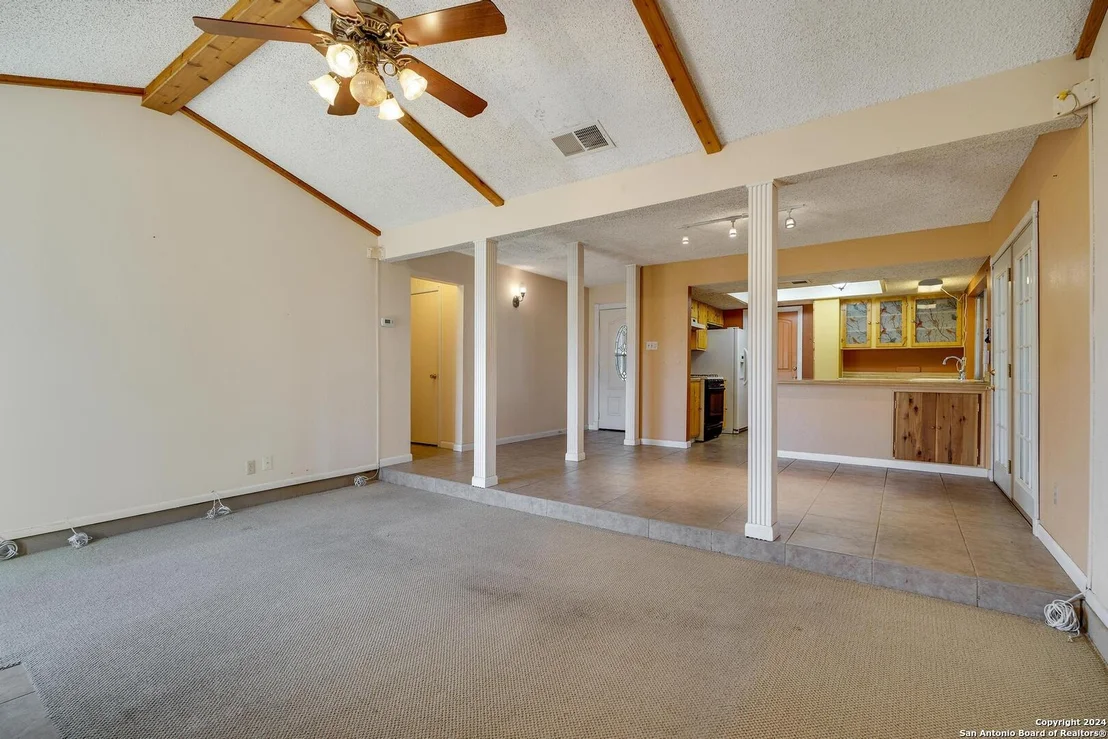 Photo of 3334 Meadow