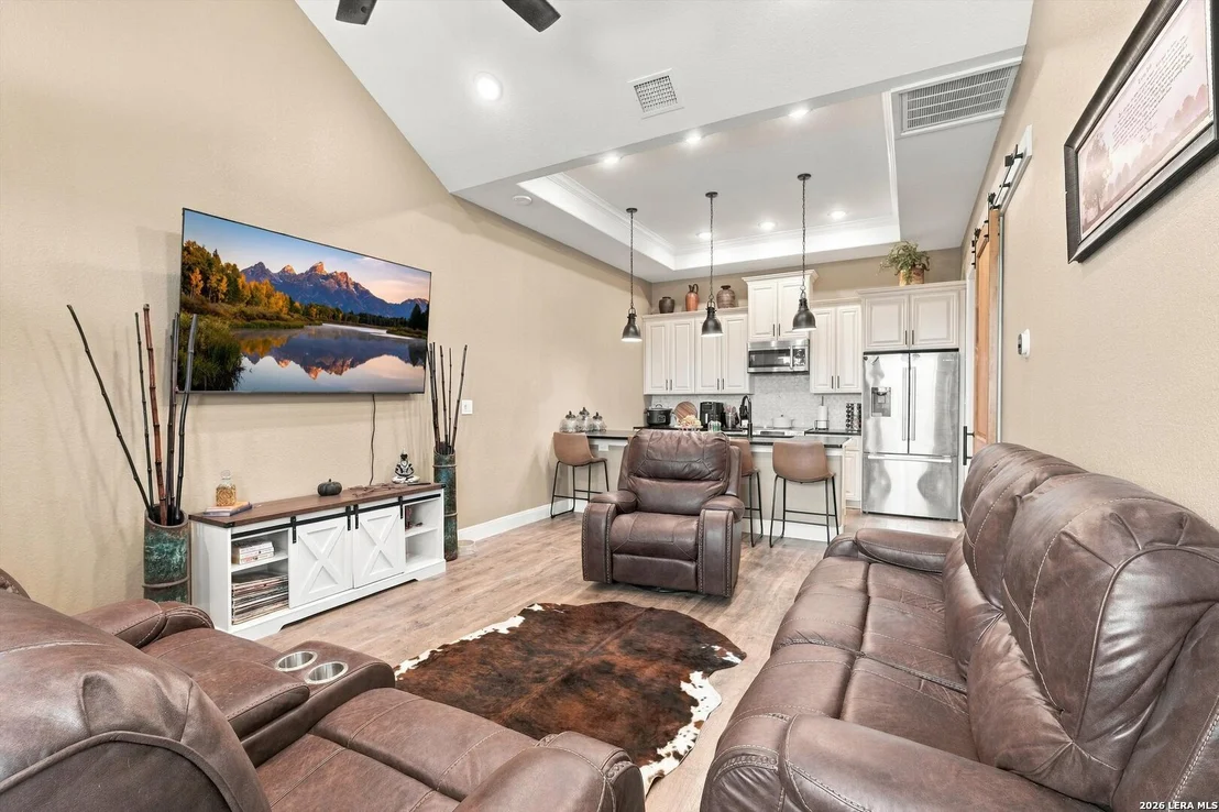 Photo of 526 CHEYENNE TRL