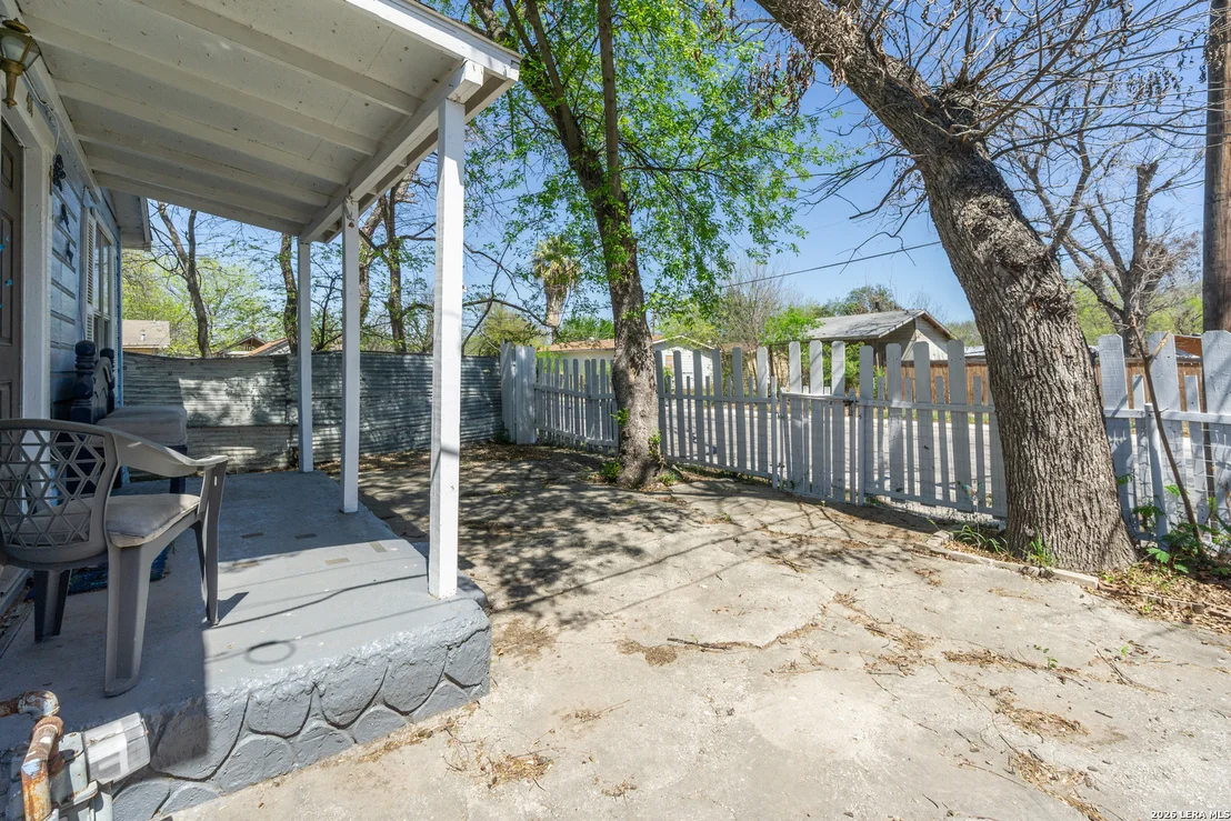 Photo of 1203 Vickers