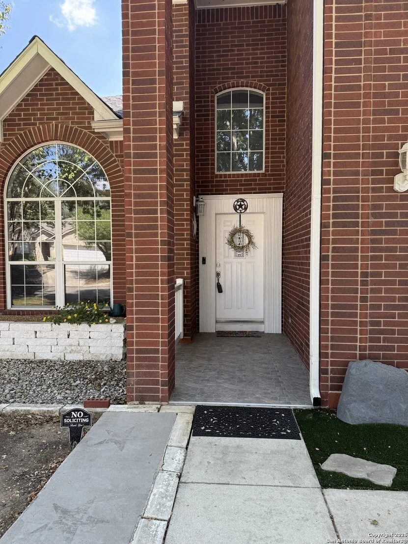 Photo of 2710 Montebello