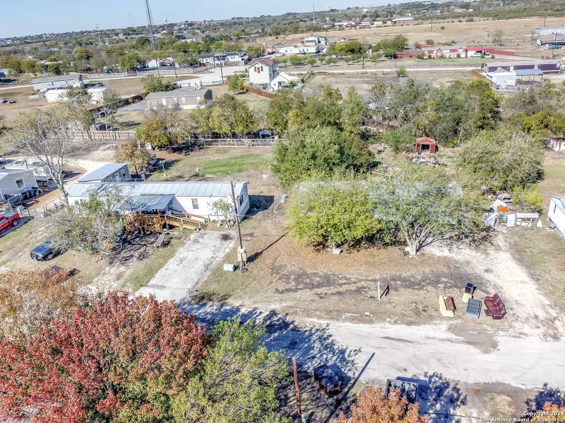 Photo of 1122 Valeria