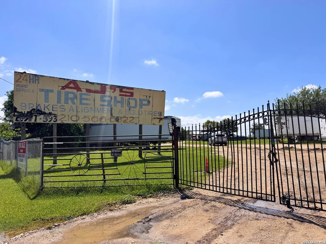 Photo of 12502 E Interstate 10