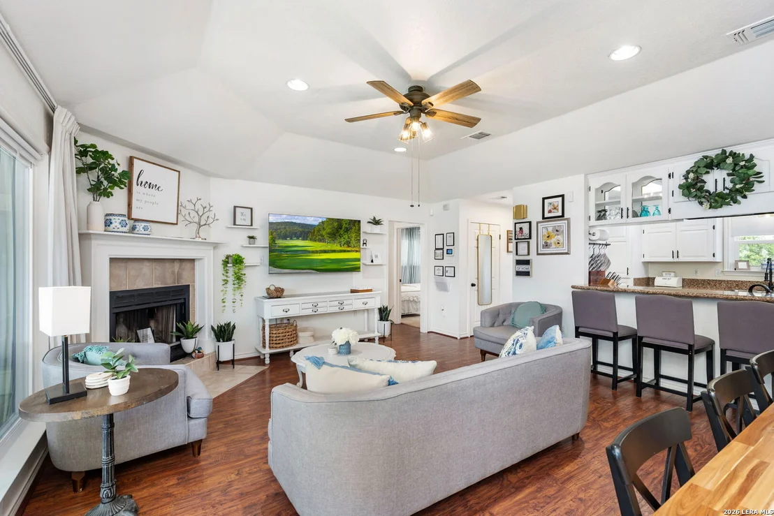 Photo of 34 river oak