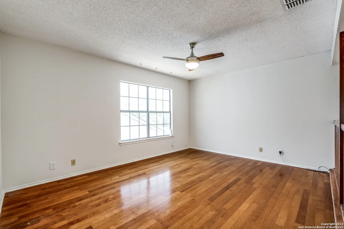 Photo of 16623 Crystal Glade