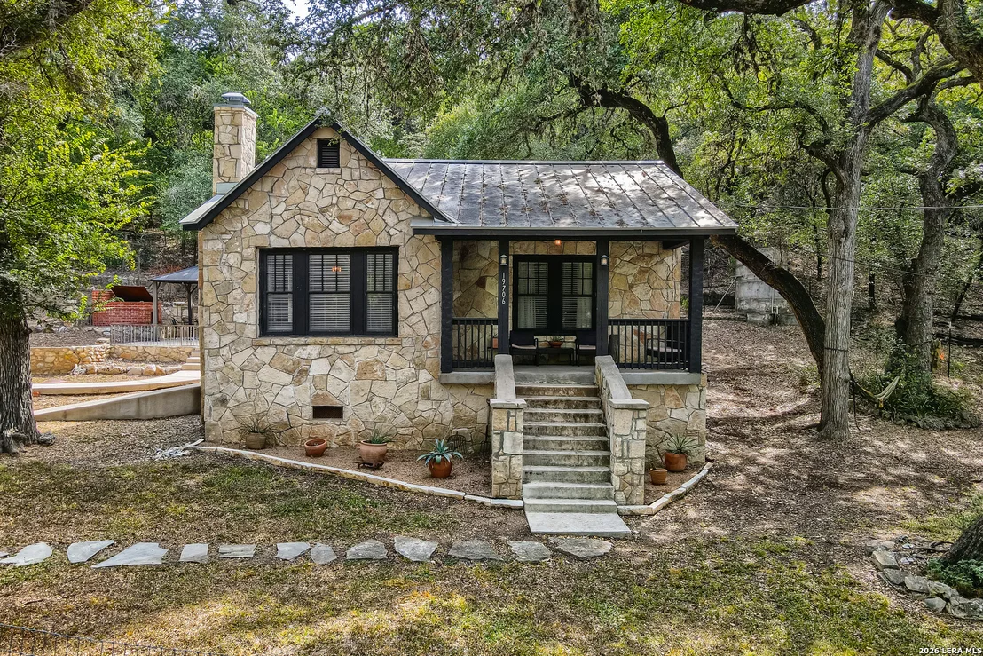 Photo of 19706 GREY FOREST DR