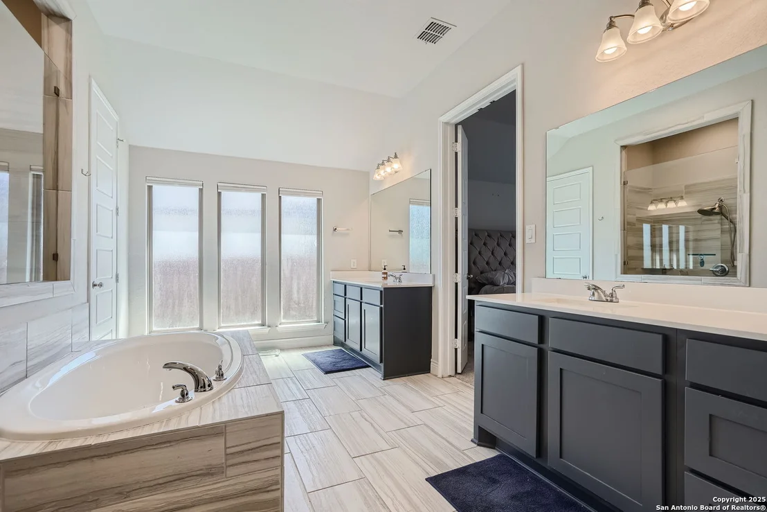 Photo of 4995 Winkler Trail