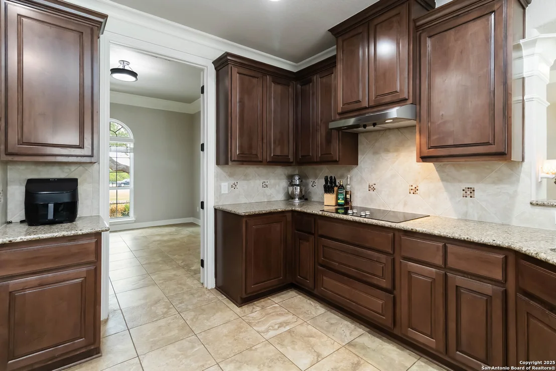 Photo of 1012 Rivers Peak