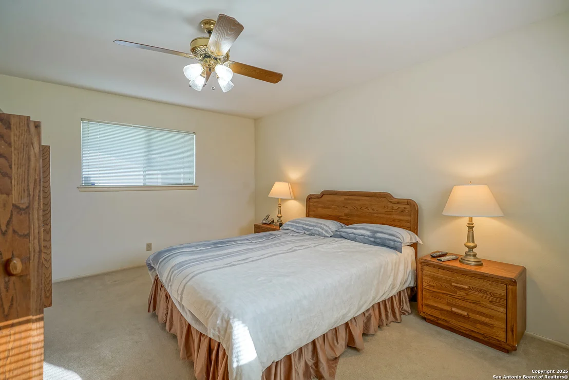 Photo of 6514 Robin Forest