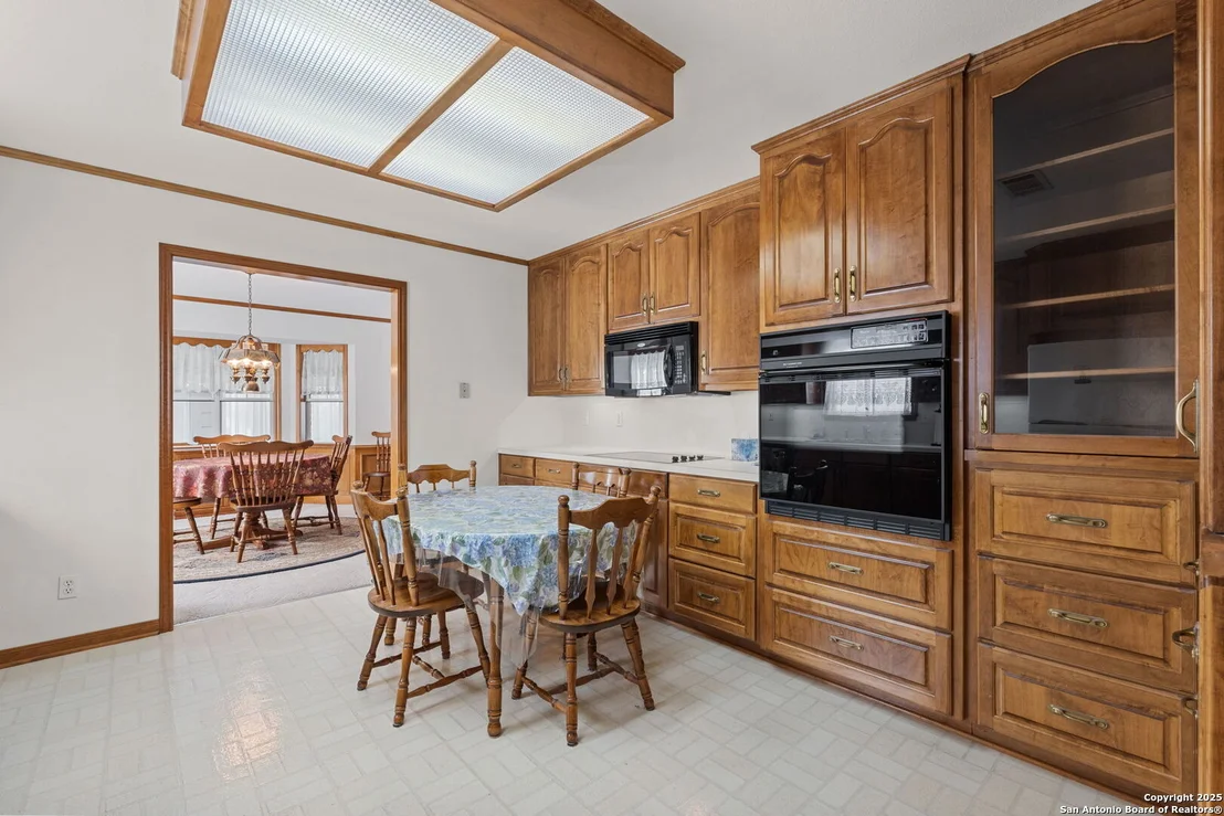 Photo of 1315 Walter Ellison