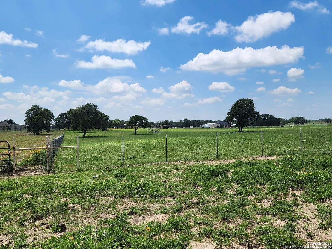 Photo of 1208 COUNTY ROAD 317