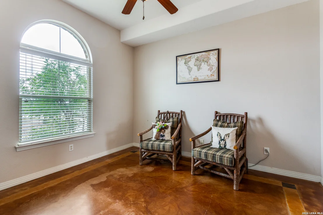 Photo of 106 RIVER MOUNTAIN DR