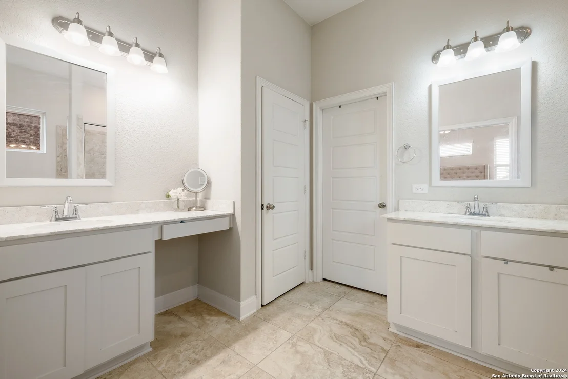 Photo of 12154 CASPARIS