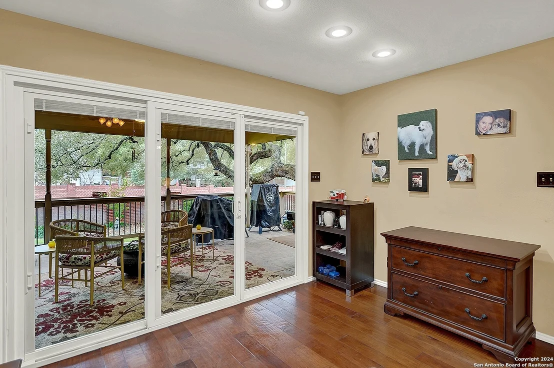 Photo of 1512 MOUNT LAUREL