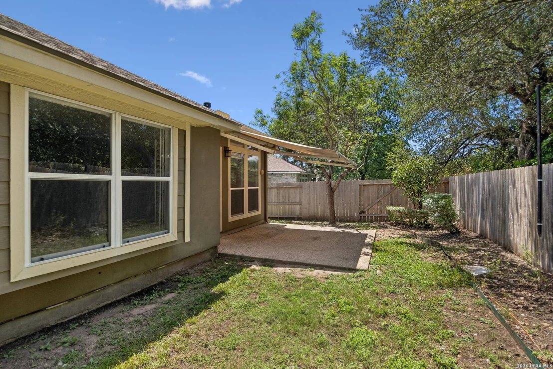 Photo of 1303 BLUFF FOREST