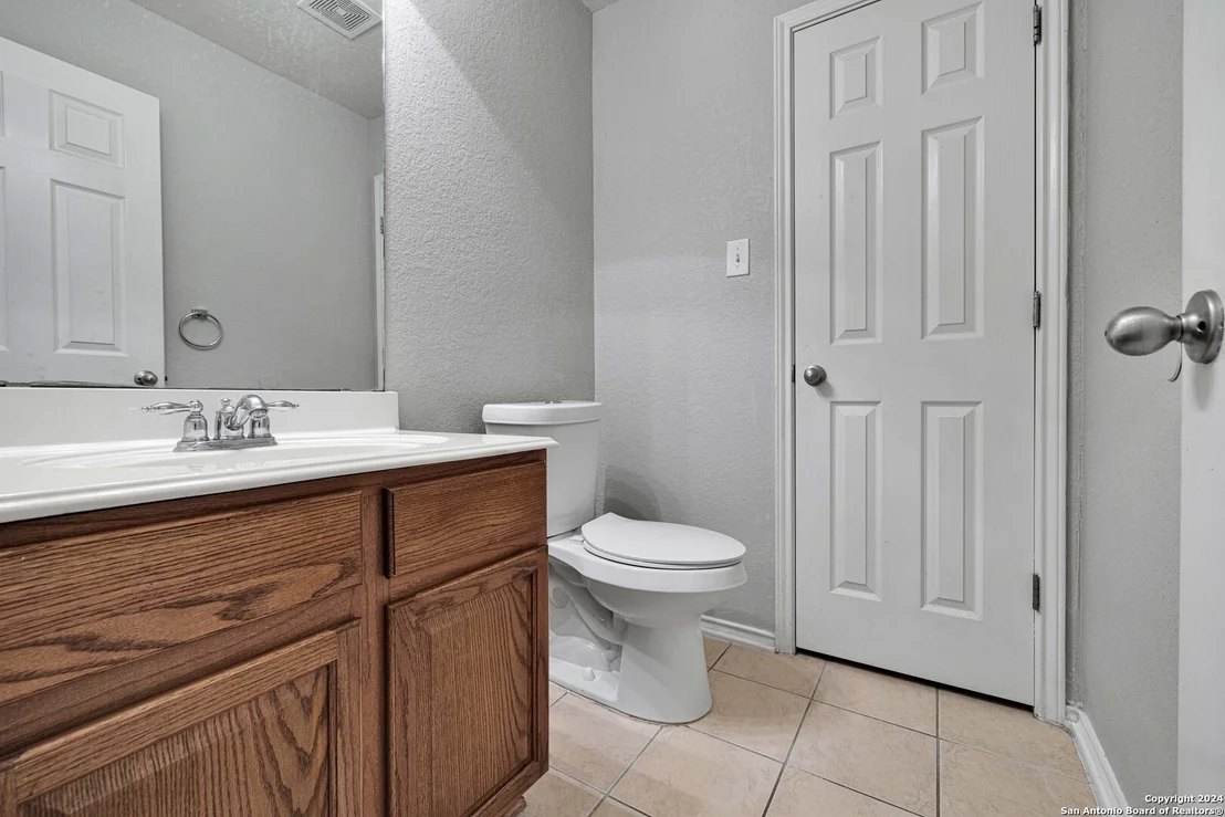 Photo of 611 PARK PT