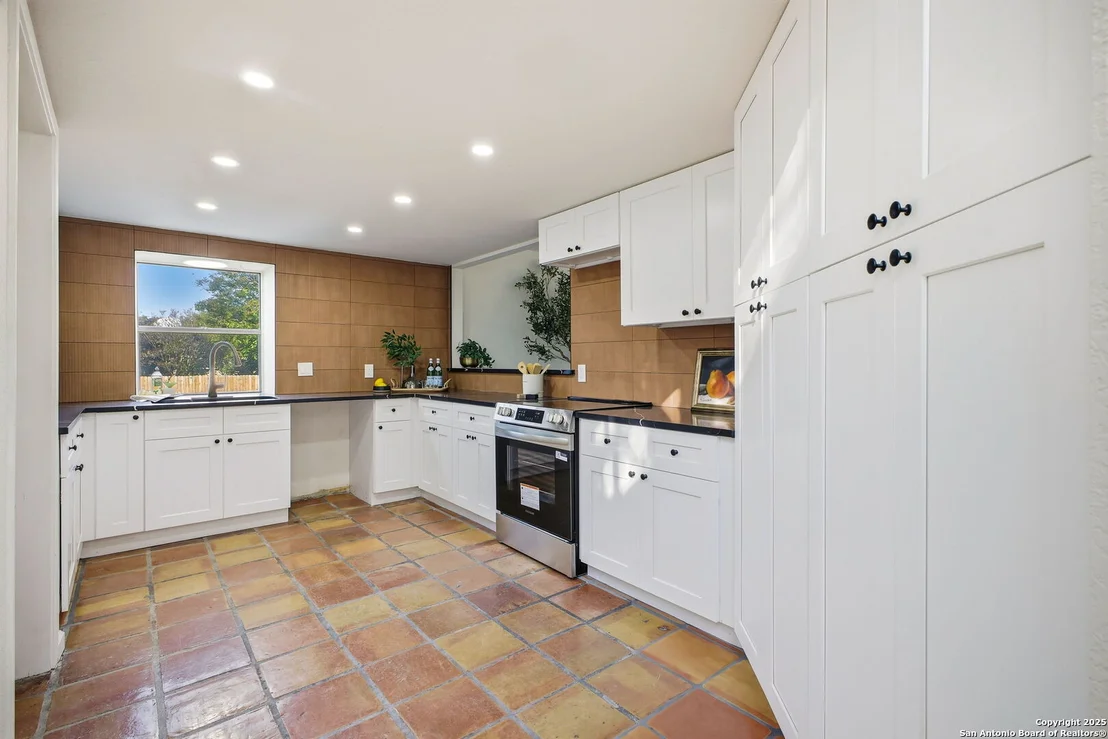 Photo of 6302 Cypress