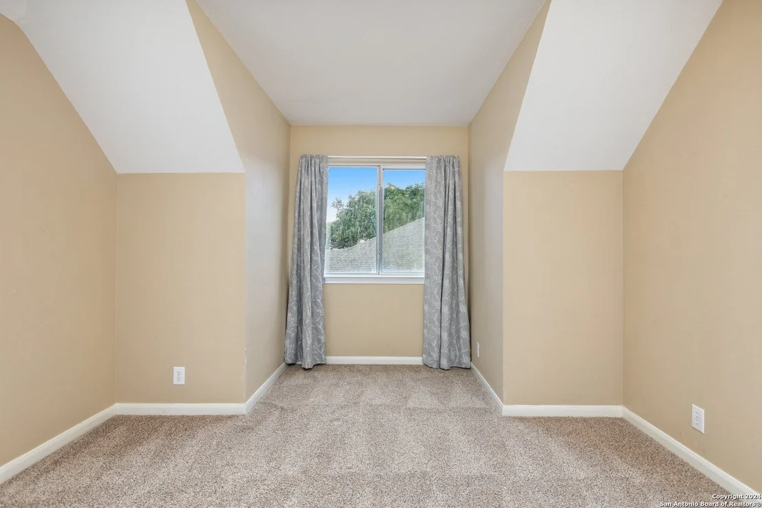 Photo of 14018 POSSUM TREE RD