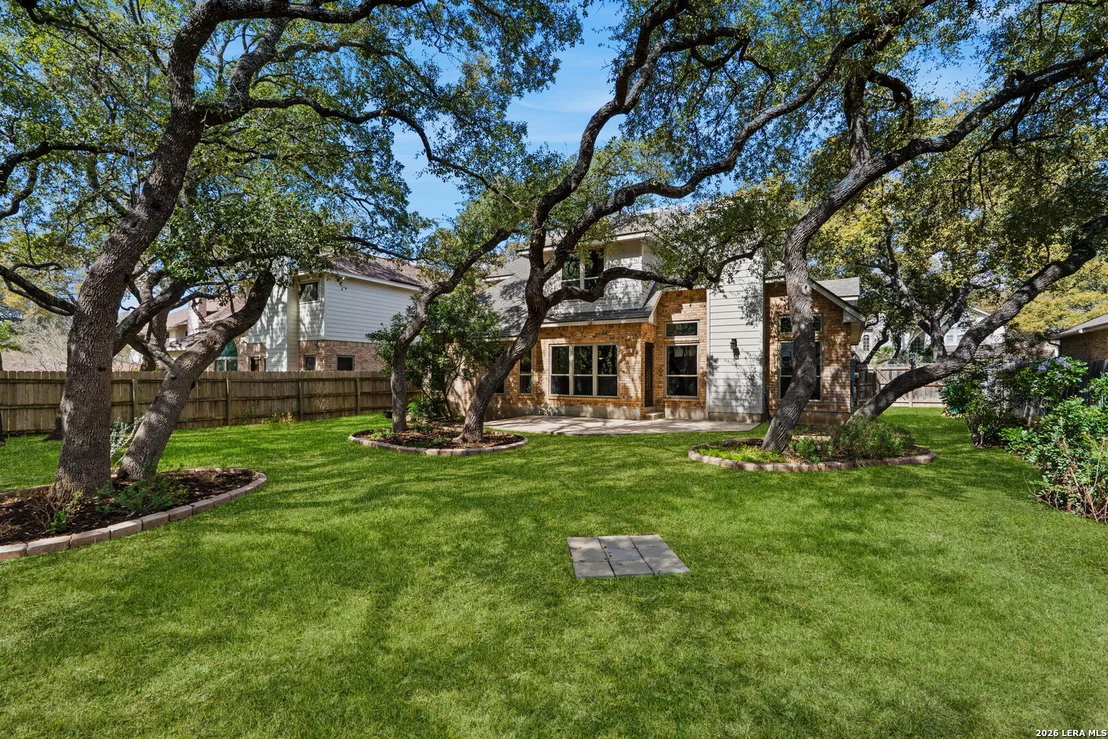 Photo of 16422 Pemcanyon