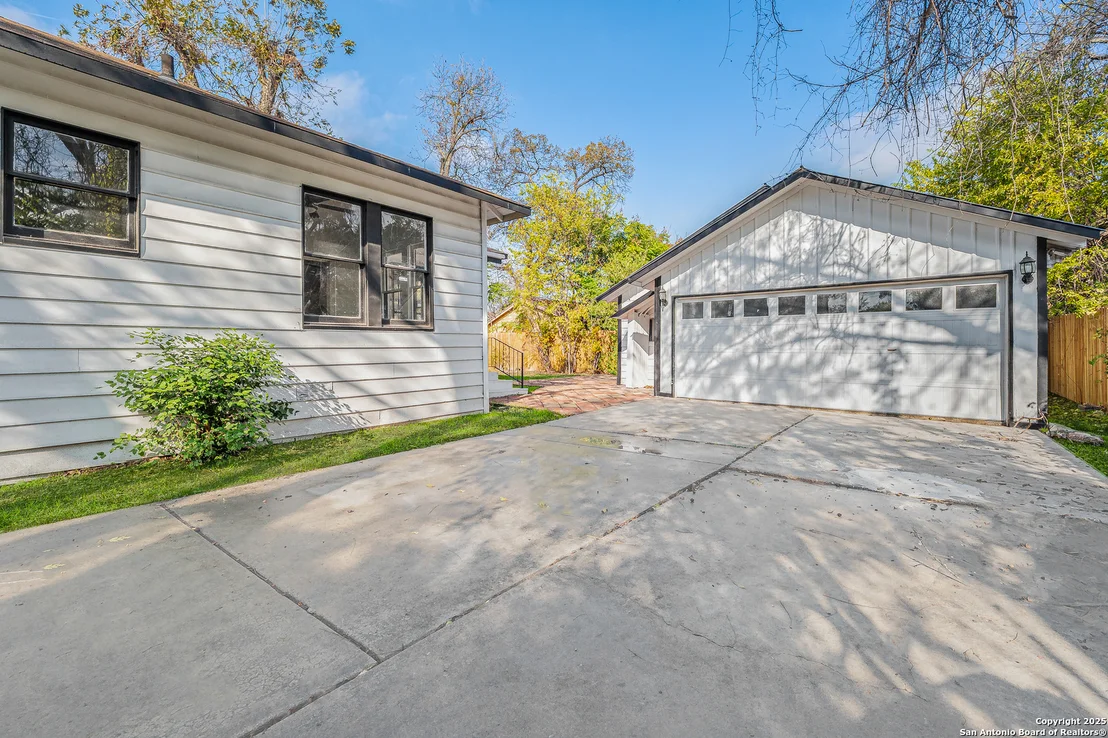 Photo of 343 Canton