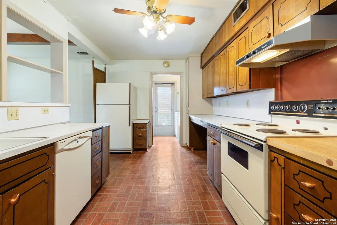 Photo of 3226 COLONY DR