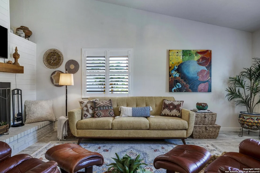 Photo of 13642 Princes Knolls