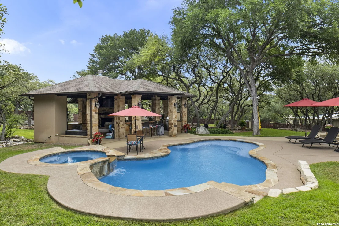 Photo of 921 GREAT TREE DR