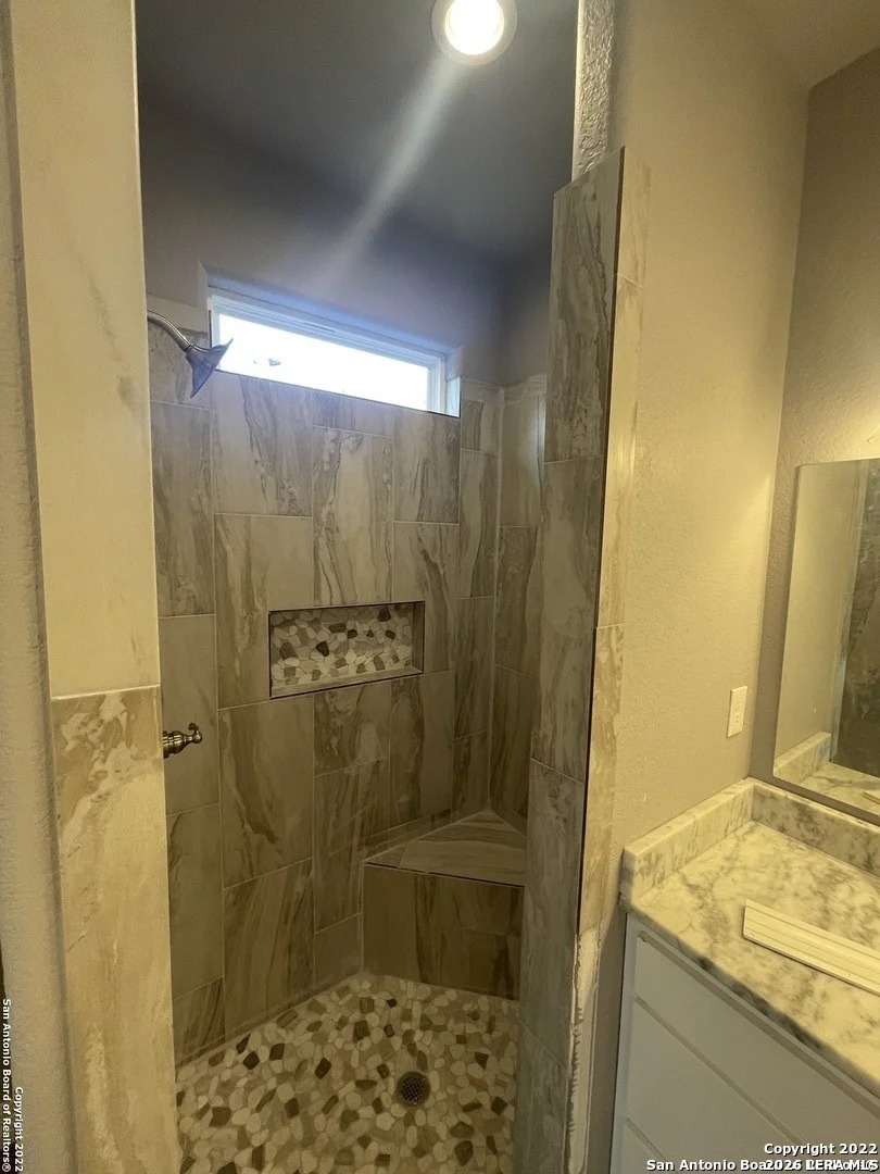 Photo of 107 SUTTON PL