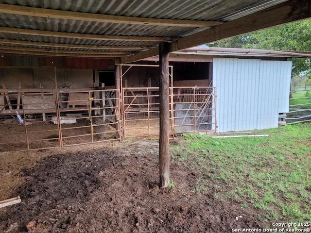 Photo of 227 Deaf Smith Rd