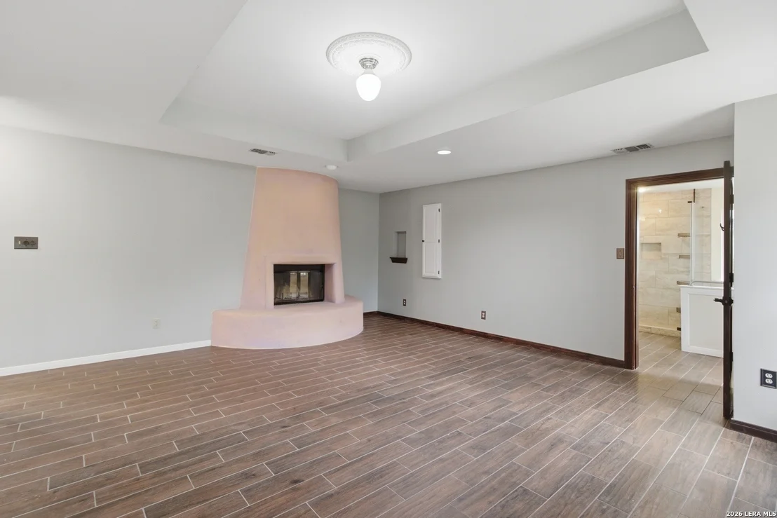 Photo of 292 Phillip Dr