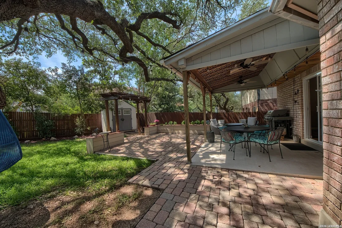 Photo of 2422 Thrasher Oak