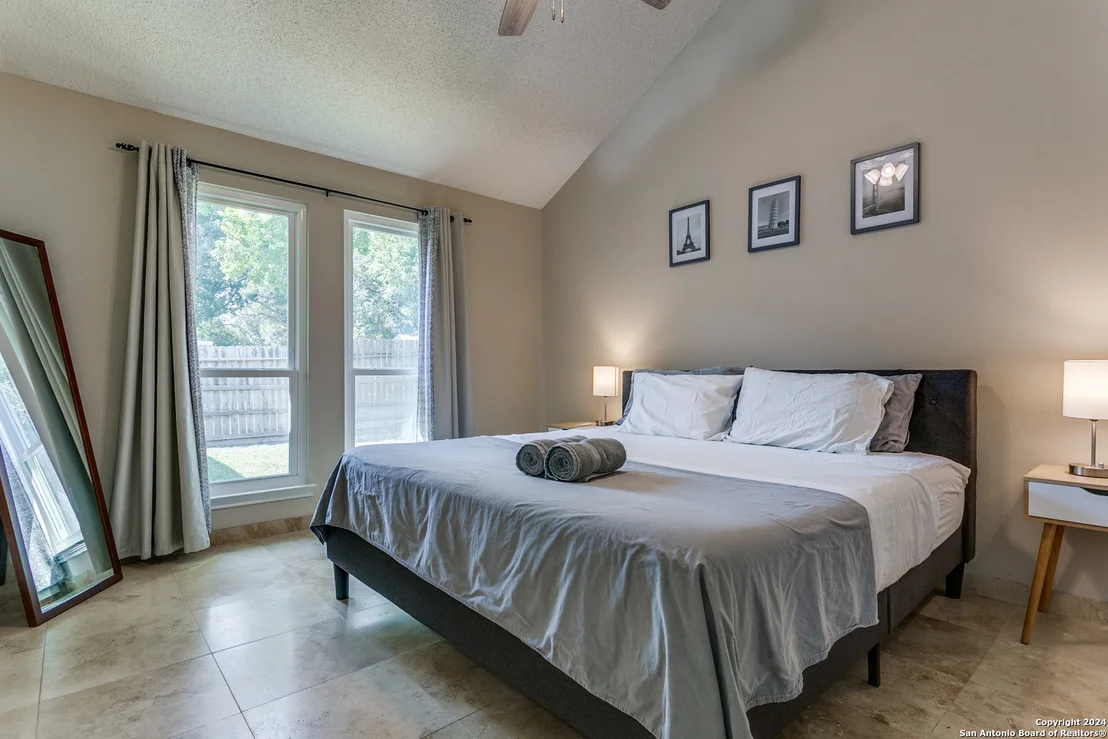 Photo of 8113 FOREST DAWN