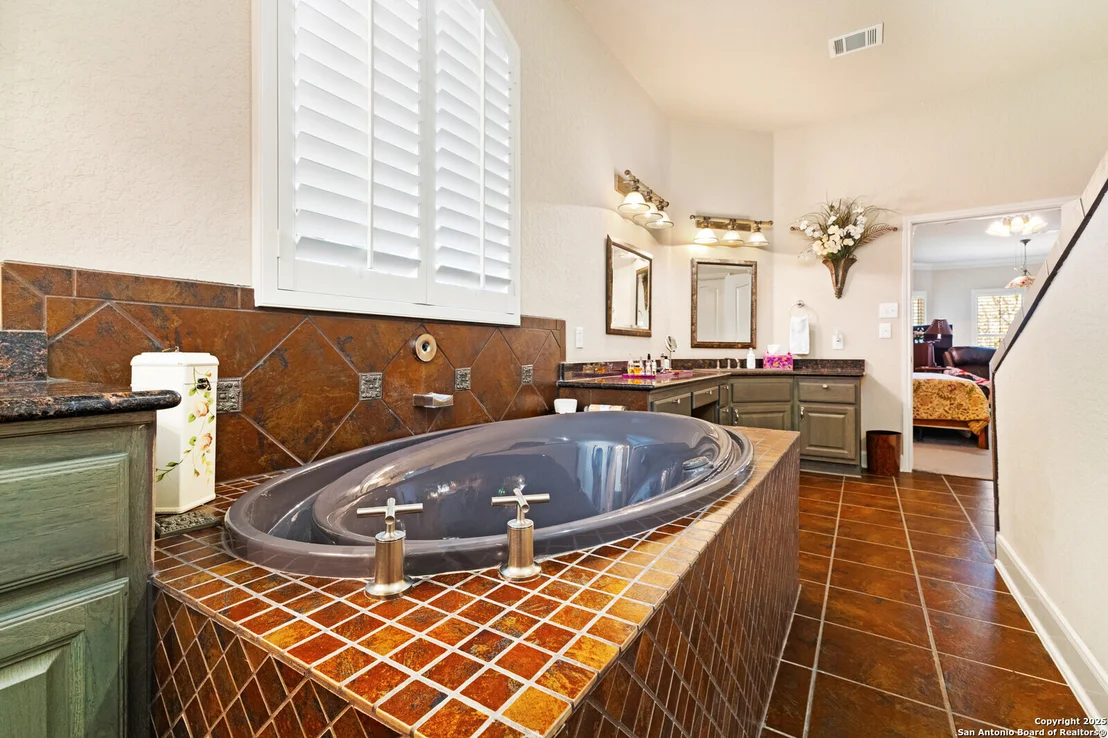 Photo of 436 hidden springs