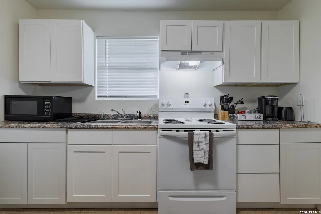 Photo of Unit UNIT12 at 391 Riverside Dr